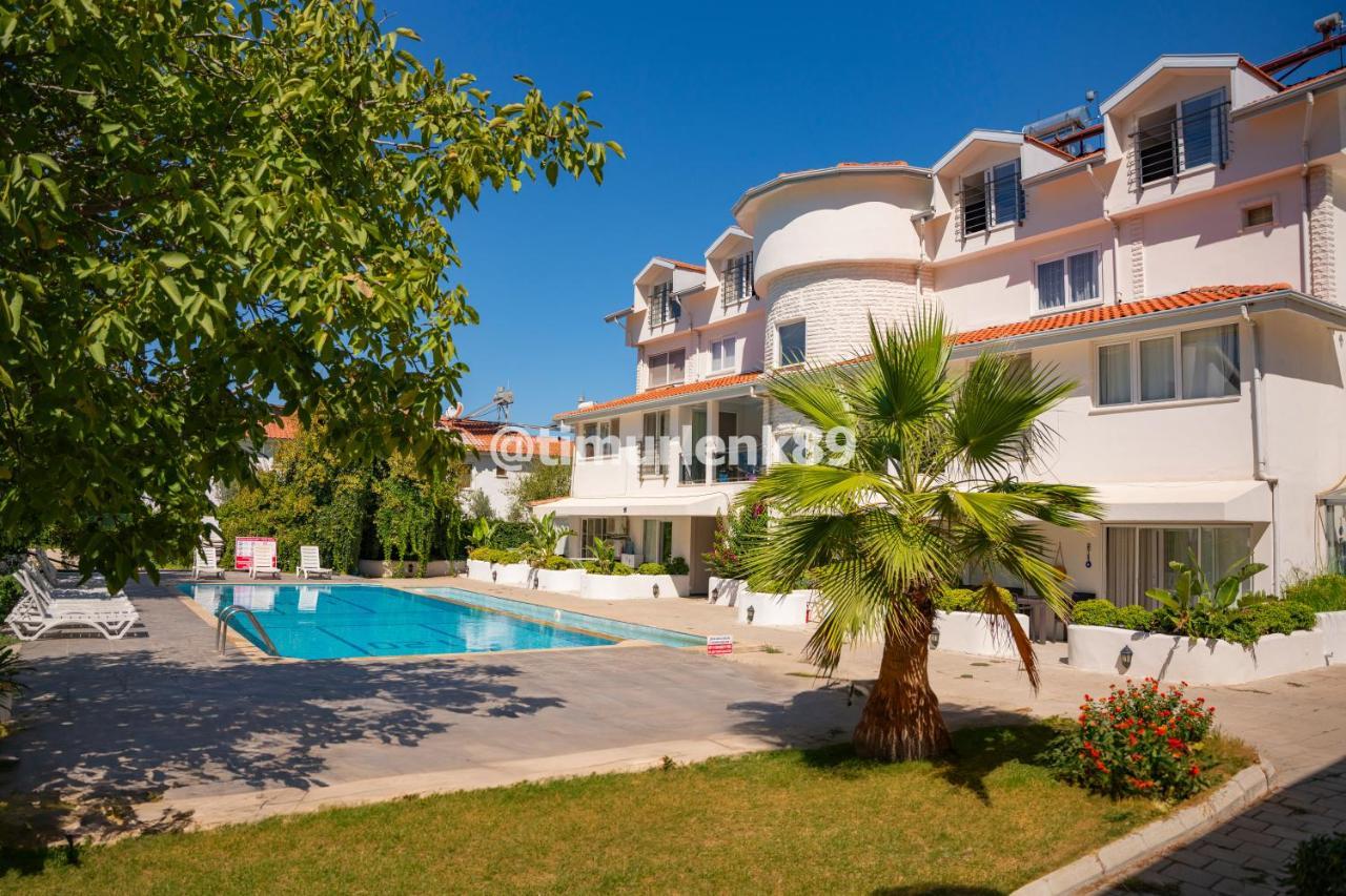 Stunning In With Seaview And Pool Apartment *