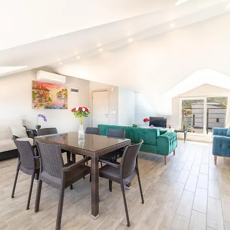 Stunning Suite In Oeluedeniz With Seaview And Pool Exterior photo