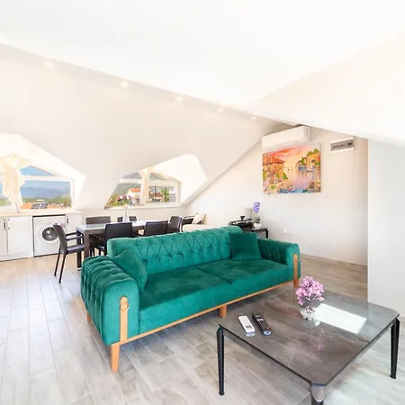 Stunning Suite In Oeluedeniz With Seaview And Pool Exterior photo